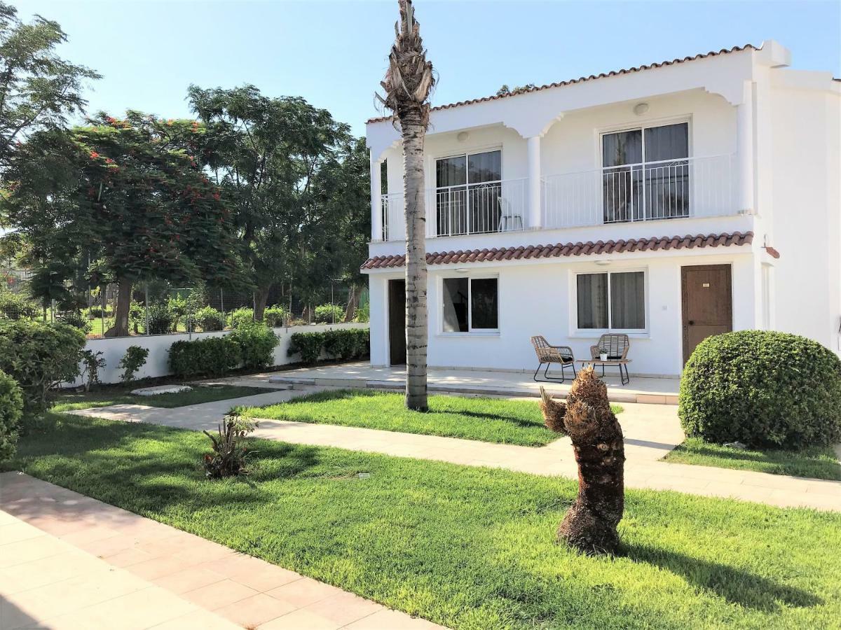פאראלימני Fig Tree Z Holiday Resort מראה חיצוני תמונה