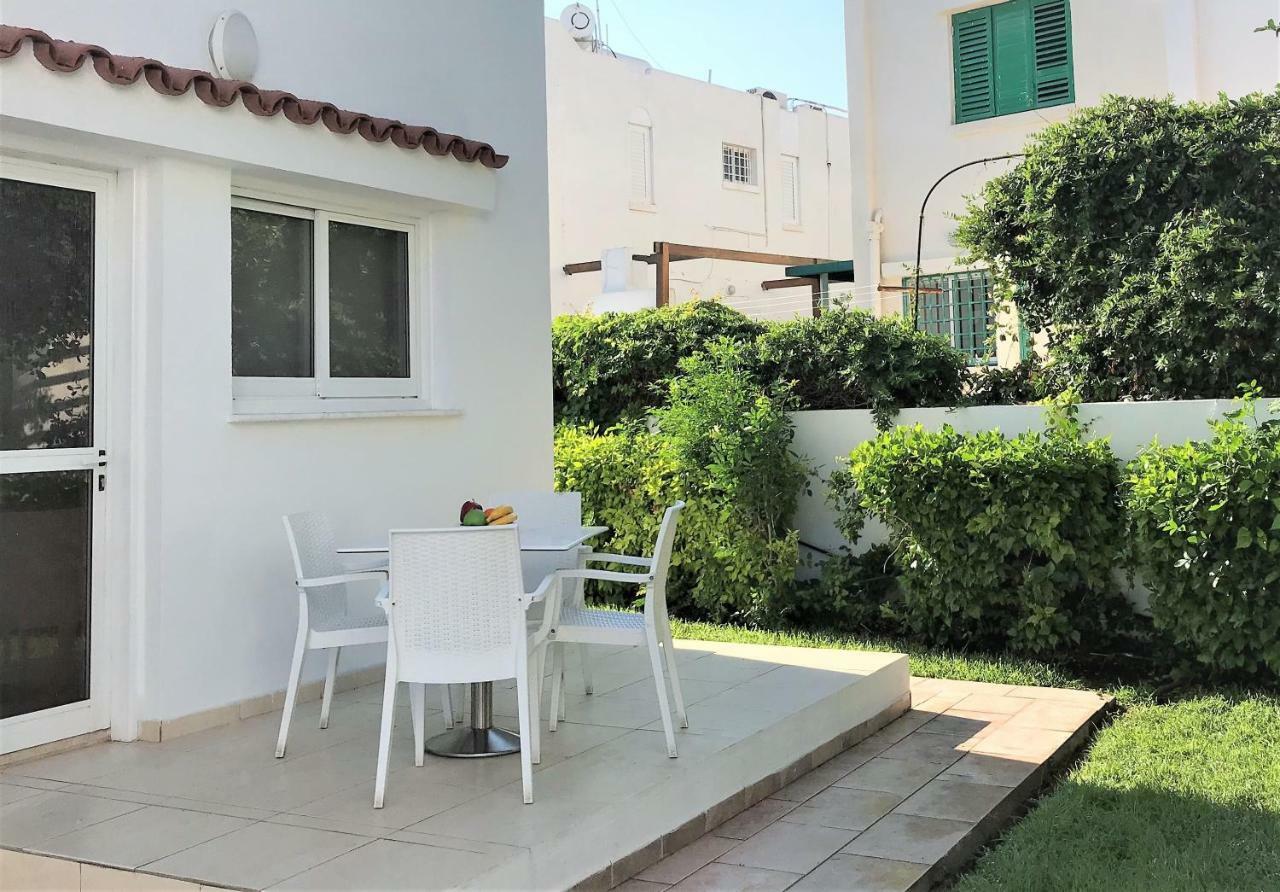 פאראלימני Fig Tree Z Holiday Resort מראה חיצוני תמונה